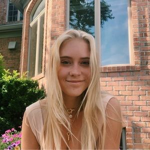 Meet your Posher, Andreah